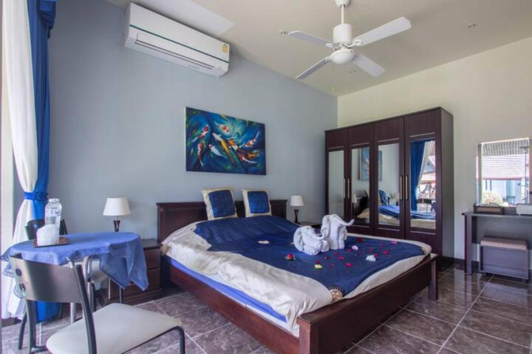 Chalong Palm Residence Bagian luar foto