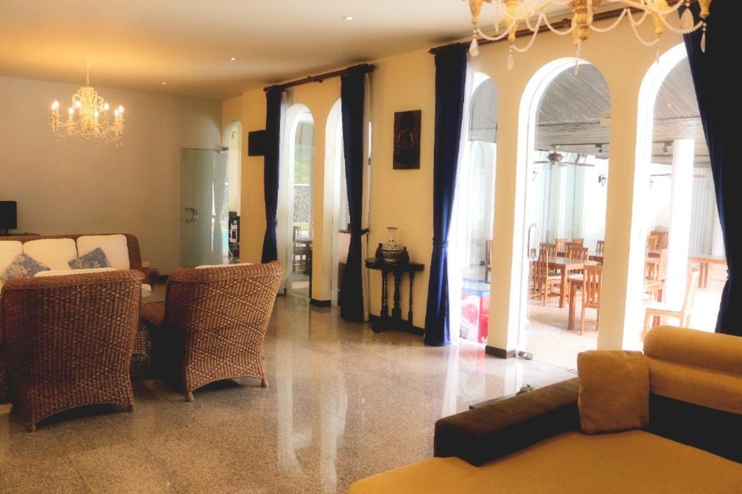 Chalong Palm Residence Bagian luar foto