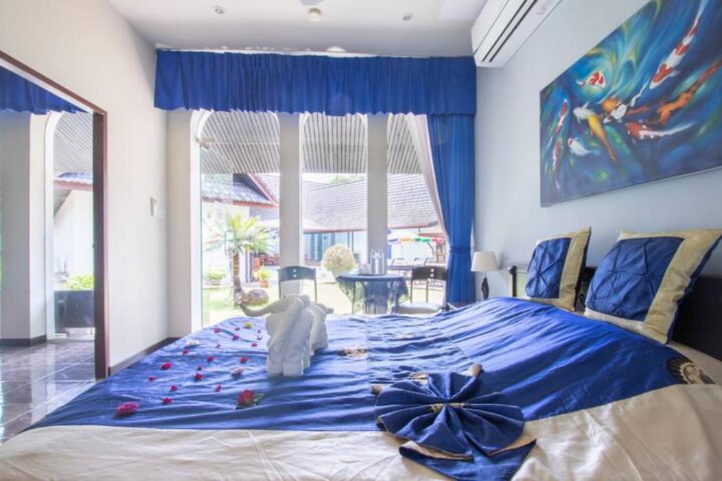 Chalong Palm Residence Bagian luar foto