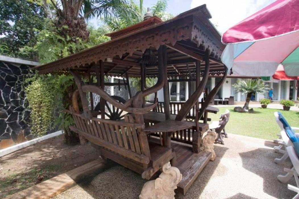 Chalong Palm Residence Bagian luar foto